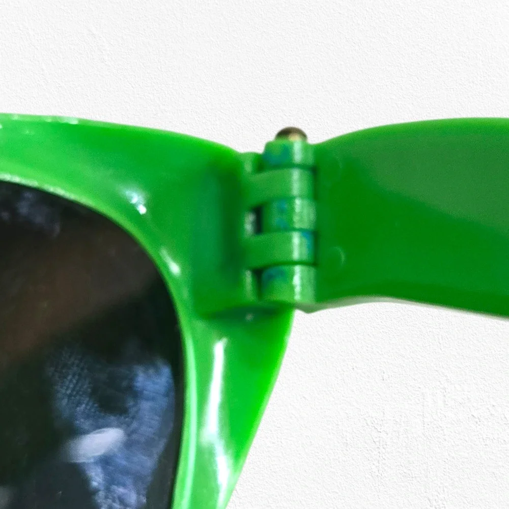 1980s Vintage Neon Green Cat Eye Sunglasses Rave Y2K Style Festival Glasses